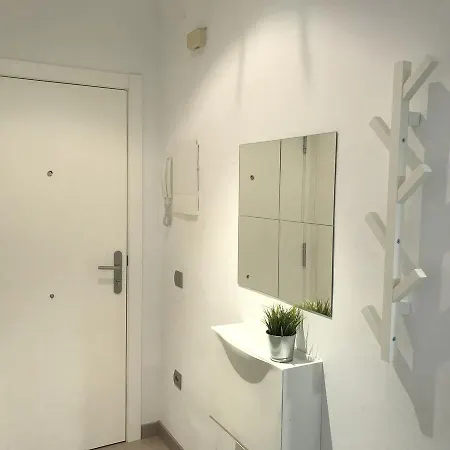 Rhode 1b Apartment